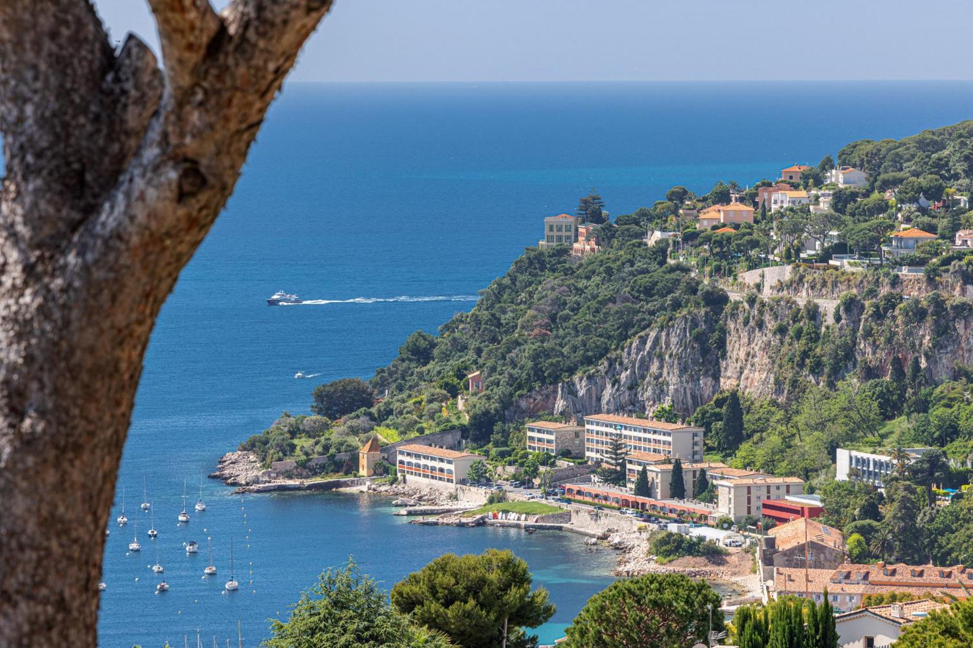 Extraordinary Sea View - 1 Bdr With Ac *