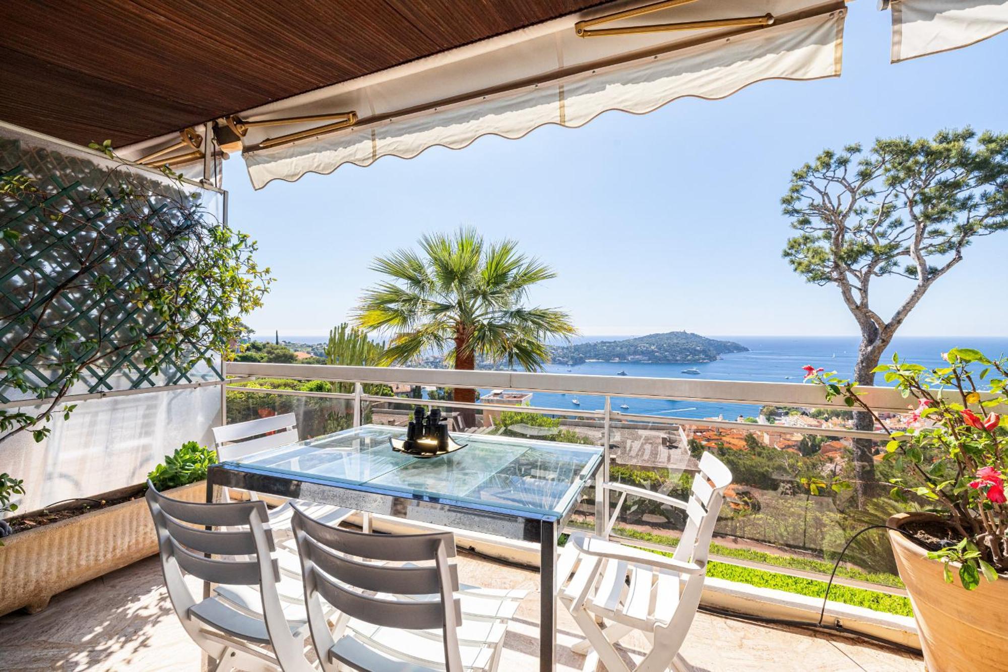 Extraordinary Sea View - 1 Bdr With Ac Apartment